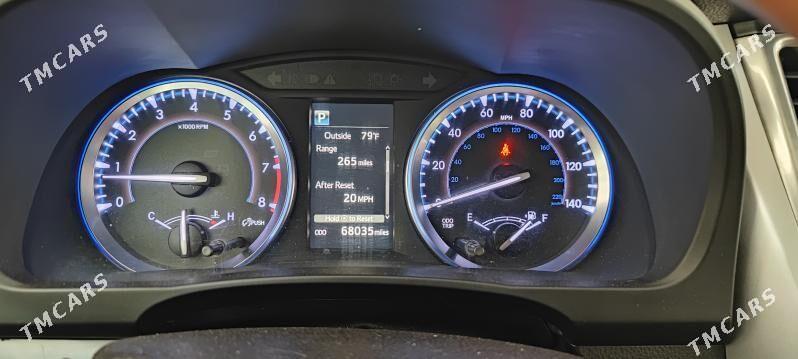 Toyota Highlander 2018 - 445 000 TMT - Ашхабад - img 8