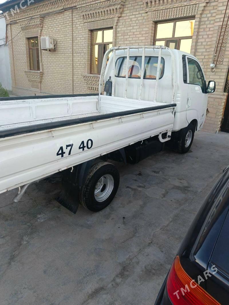 Kia Bongo 2013 - 180 000 TMT - Дашогуз - img 2