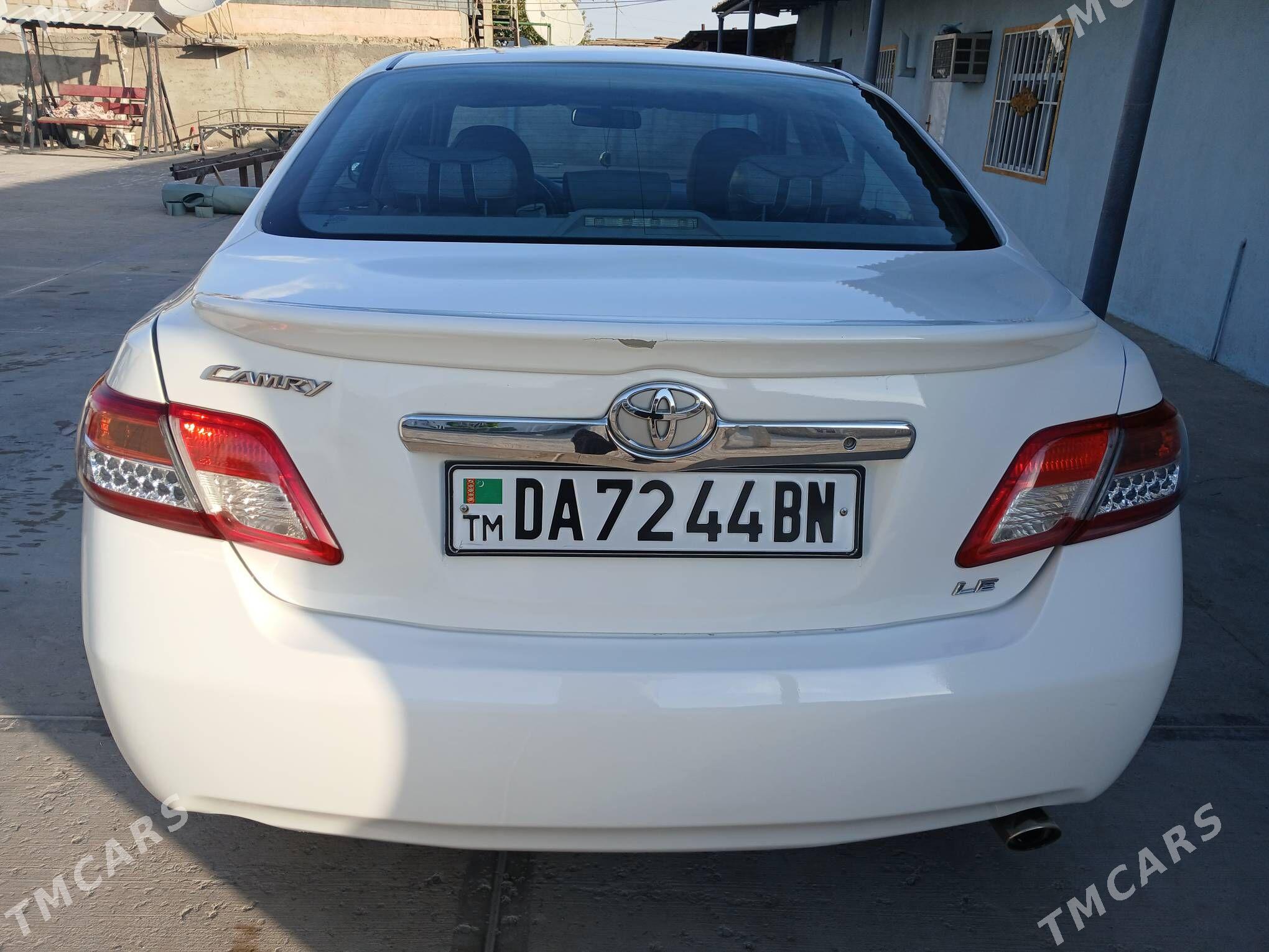 Toyota Camry 2010 - 160 000 TMT - Гызыларбат - img 4