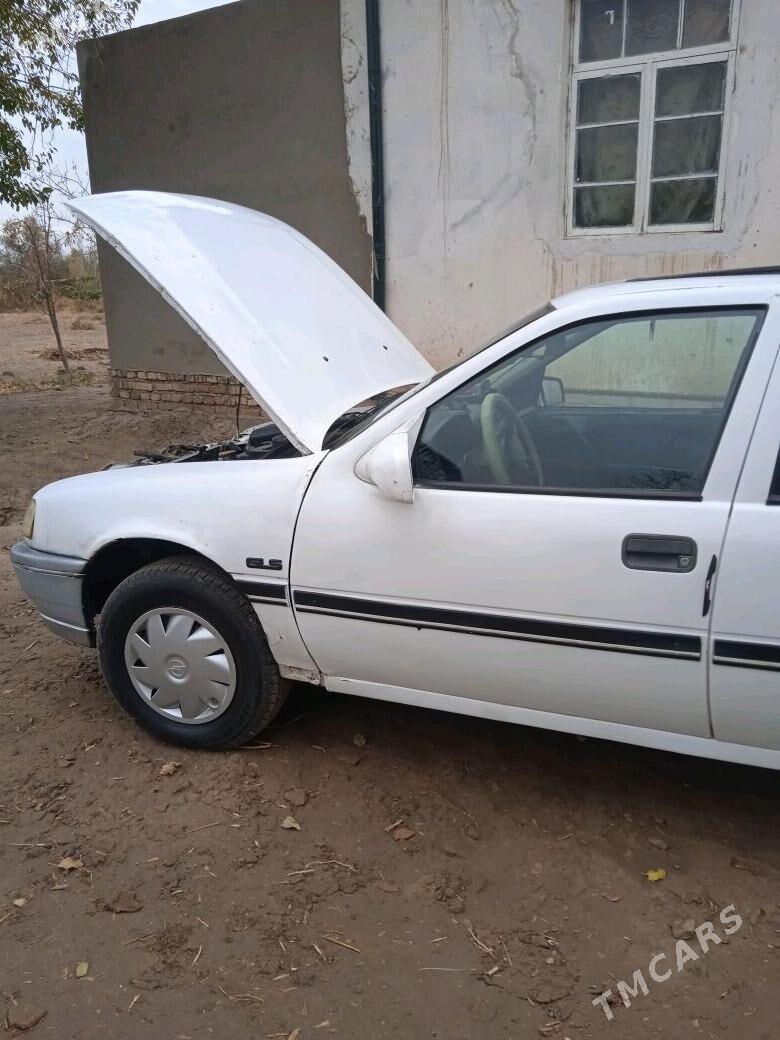 Opel Vectra 1991 - 22 000 TMT - Шабатский этрап - img 1