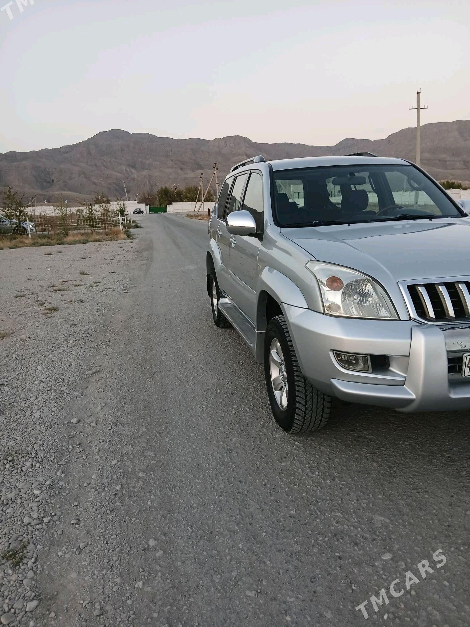 Toyota Land Cruiser Prado 2005 - 330 000 TMT - Балканабат - img 1