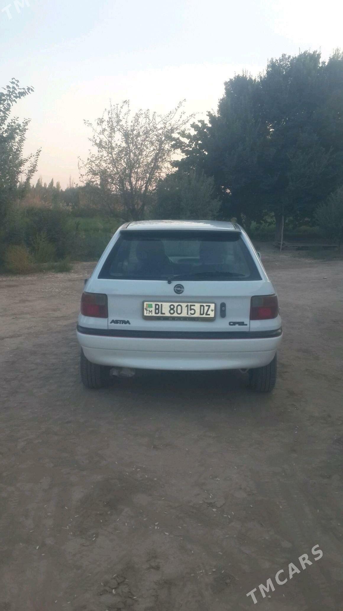 Opel Astra 1993 - 50 000 TMT - Болдумсаз - img 1