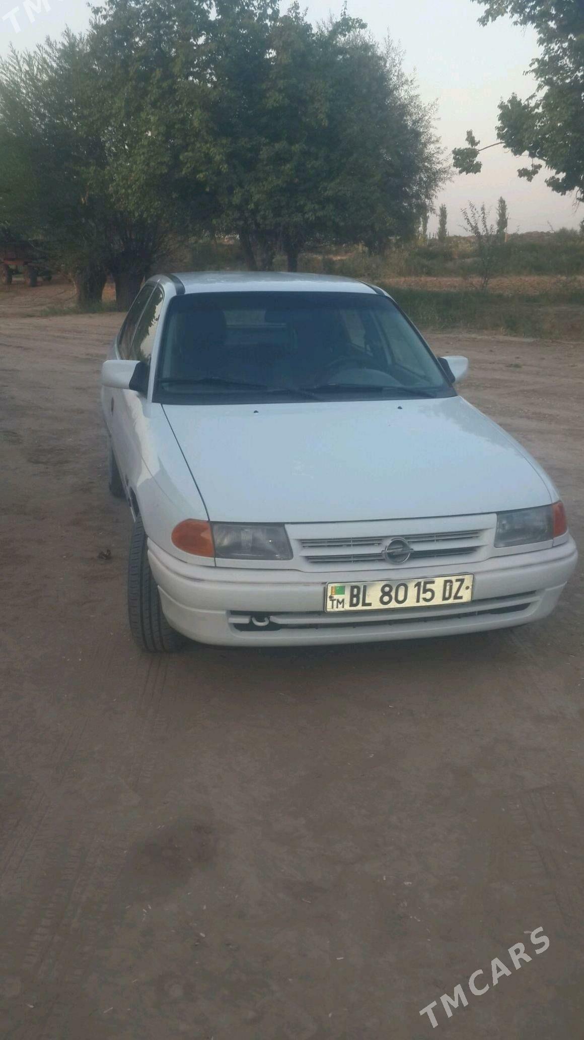 Opel Astra 1993 - 50 000 TMT - Болдумсаз - img 2