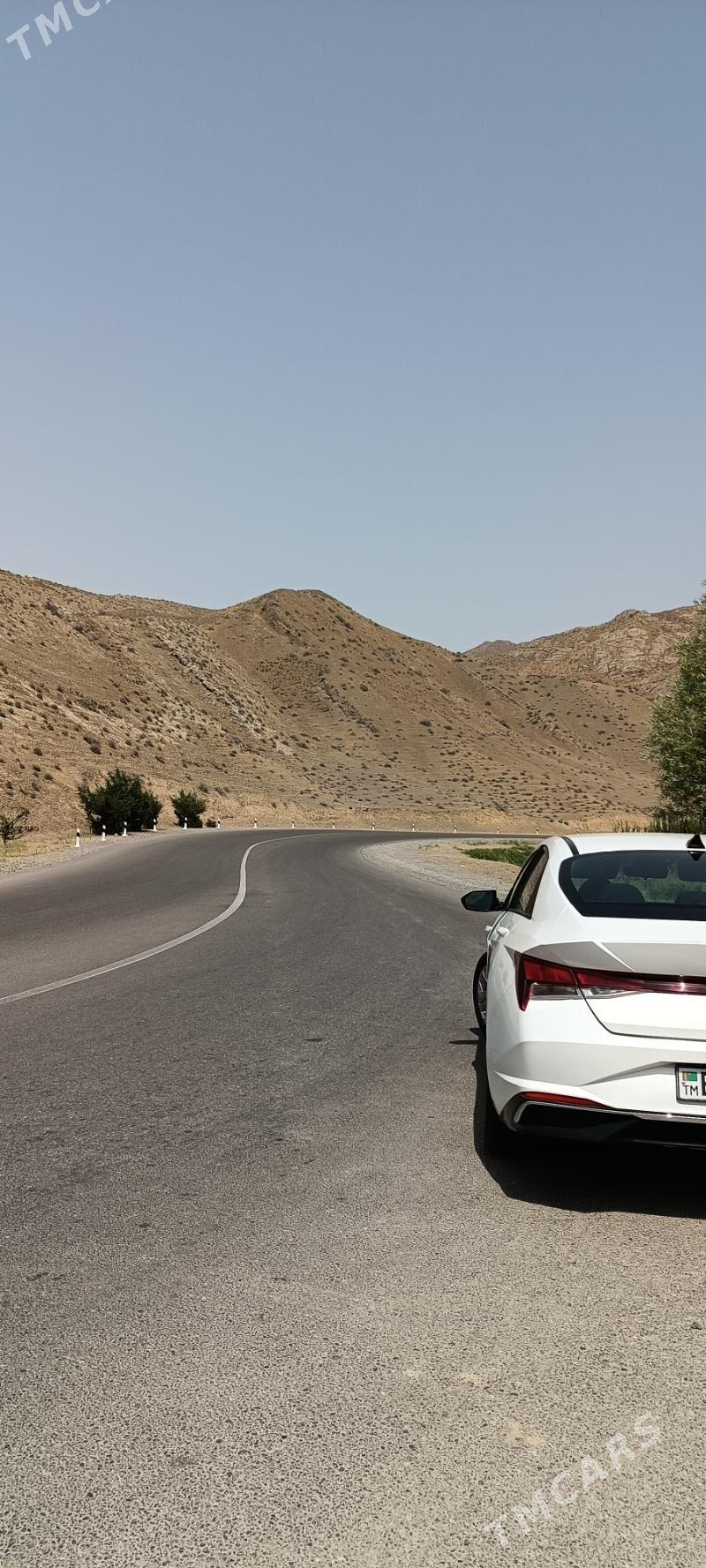 Hyundai Elantra 2022 - 205 000 TMT - Aşgabat - img 5