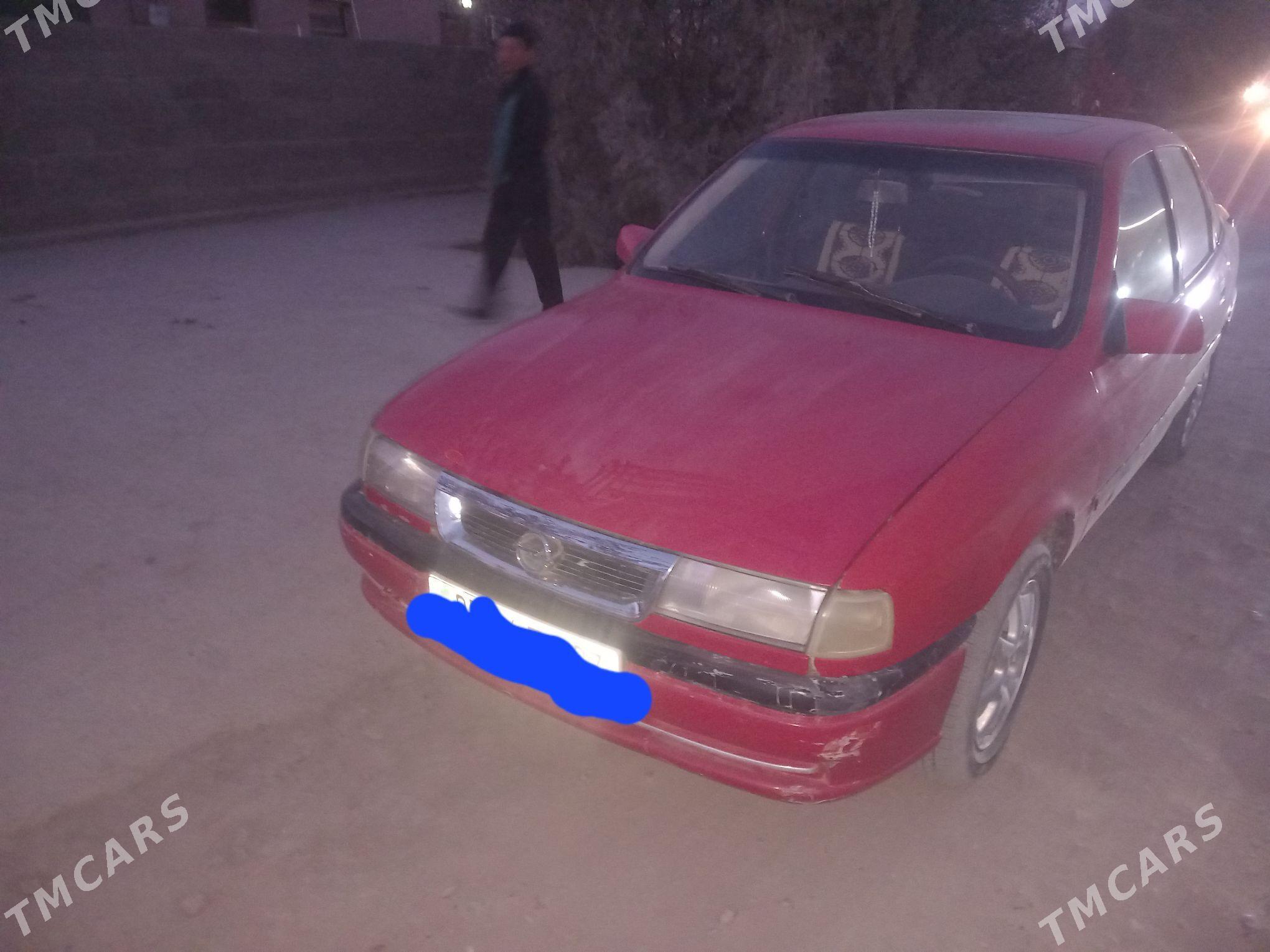 Opel Vectra 1994 - 29 000 TMT - Гурбансолтан Едже - img 1