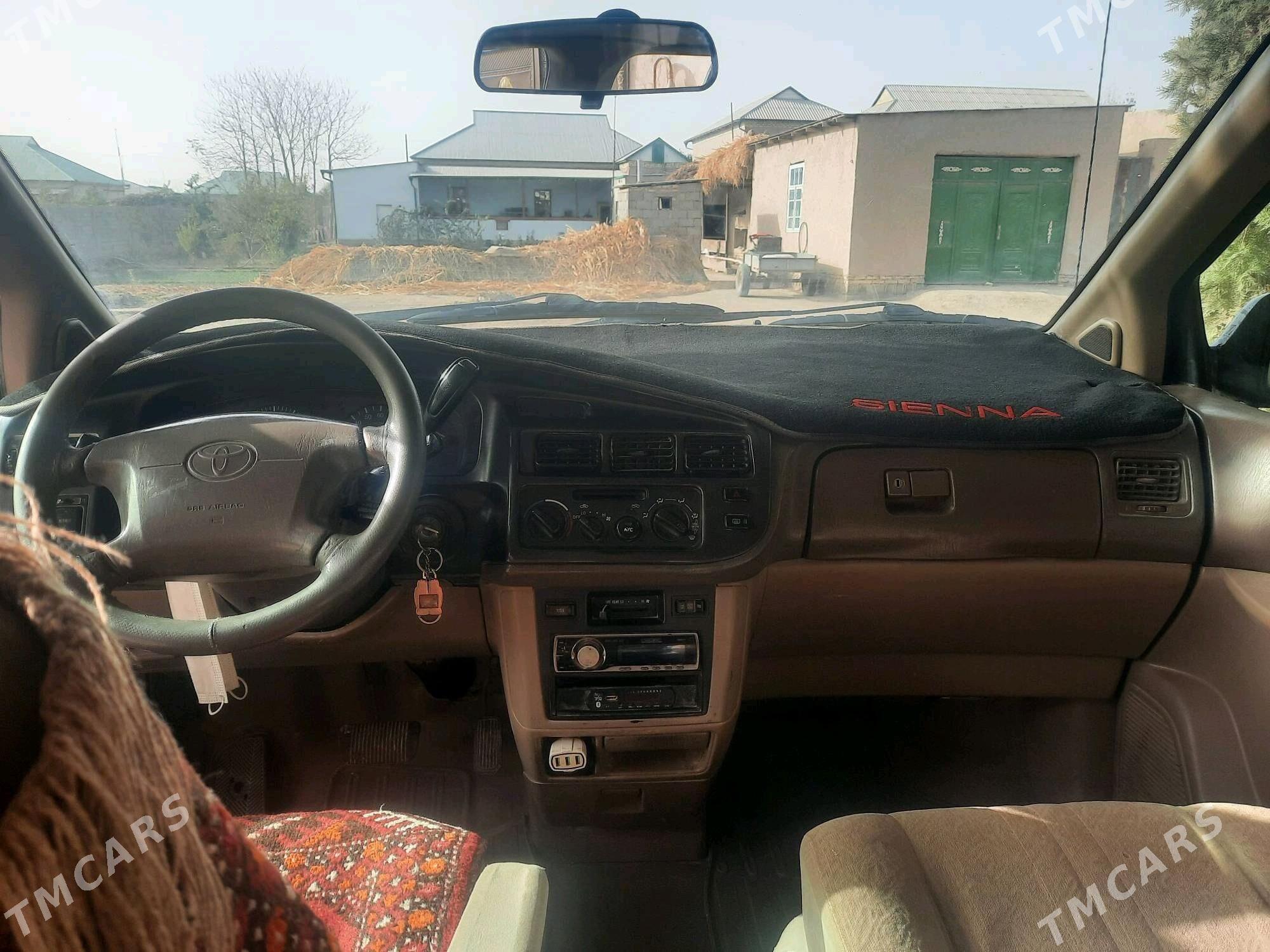 Toyota Sienna 2000 - 115 000 TMT - Гурбансолтан Едже - img 3