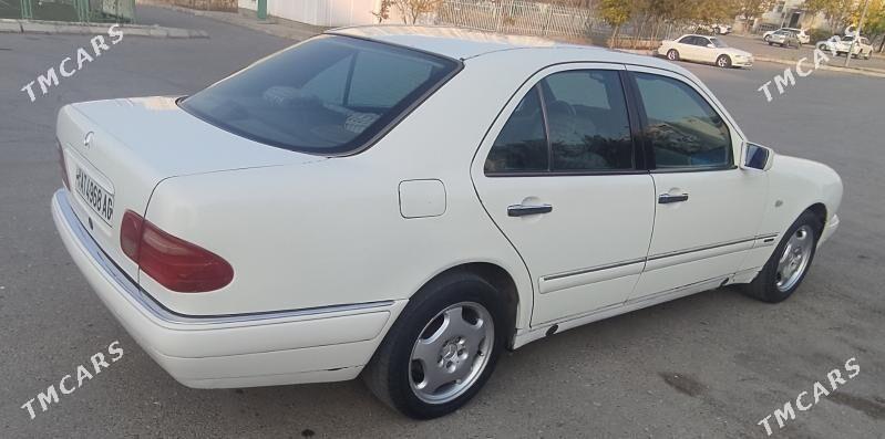 Mercedes-Benz E-Class 1997 - 70 000 TMT - Ашхабад - img 4
