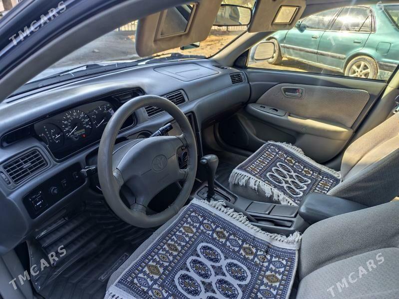 Toyota Camry 2001 - 175 000 TMT - Baýramaly - img 4