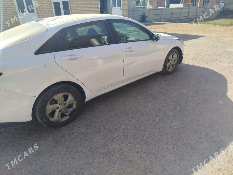 Hyundai Elantra 2021 - 200 000 TMT - Мары - img 2