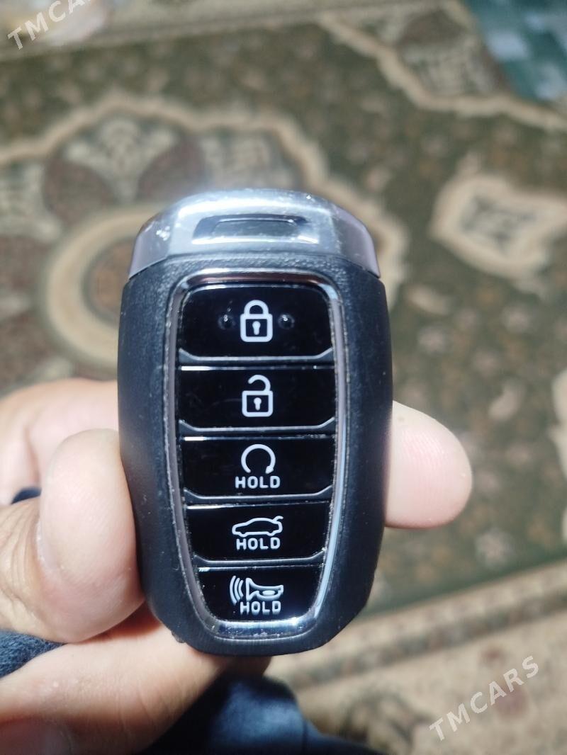 Hyundai Elantra 2021 - 200 000 TMT - Мары - img 7