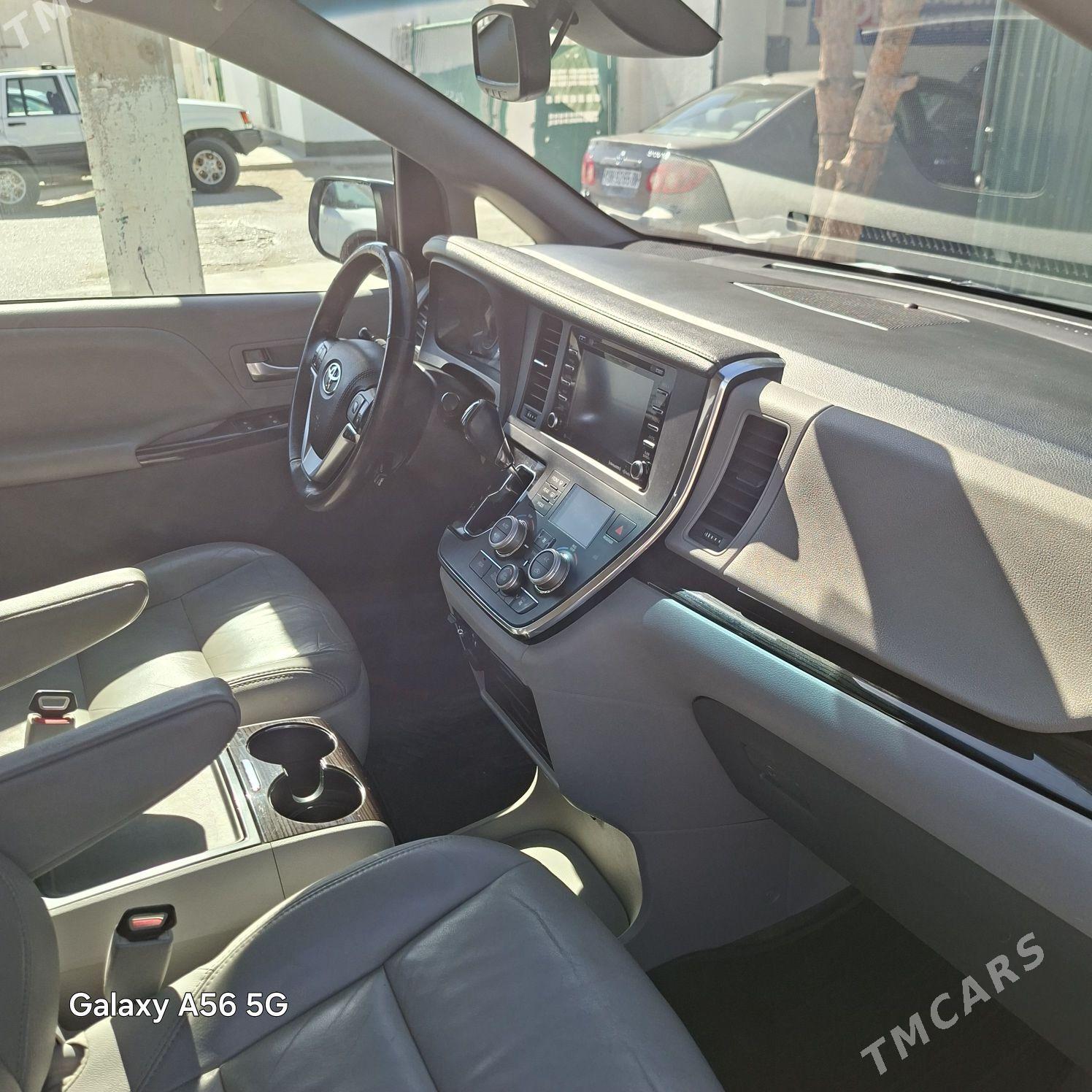 Toyota Sienna 2018 - 451 000 TMT - Balkanabat - img 3