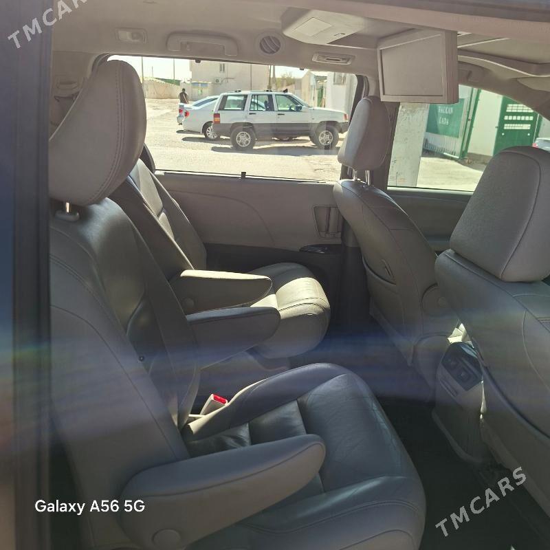 Toyota Sienna 2018 - 451 000 TMT - Balkanabat - img 8
