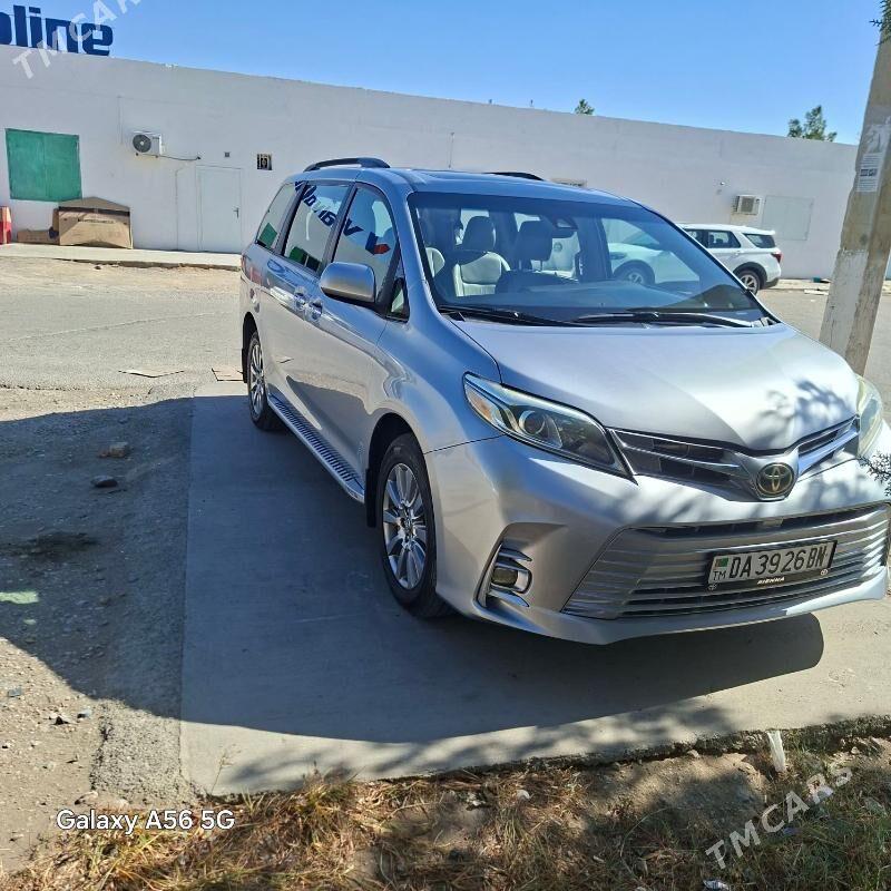 Toyota Sienna 2018 - 451 000 TMT - Balkanabat - img 5