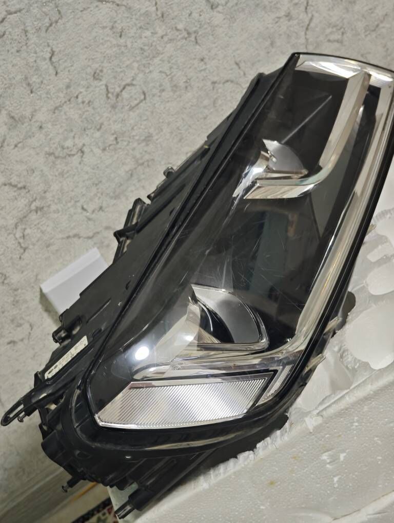 VW Touareg fara 2017 5 800 TMT - Ашхабад - img 4