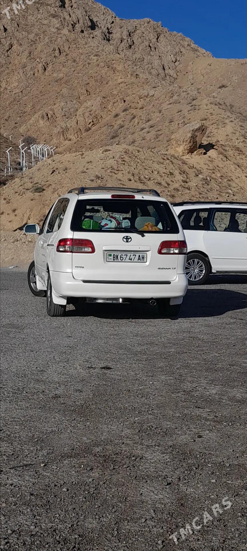 Toyota Sienna 2002 - 150 000 TMT - Теджен - img 4