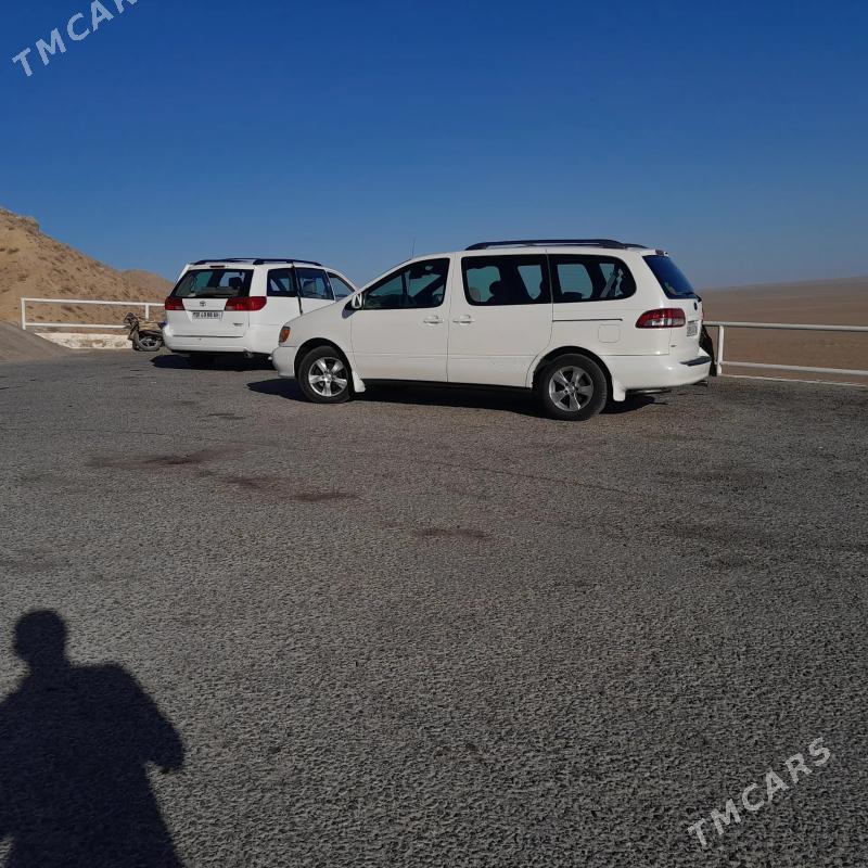 Toyota Sienna 2002 - 150 000 TMT - Теджен - img 9