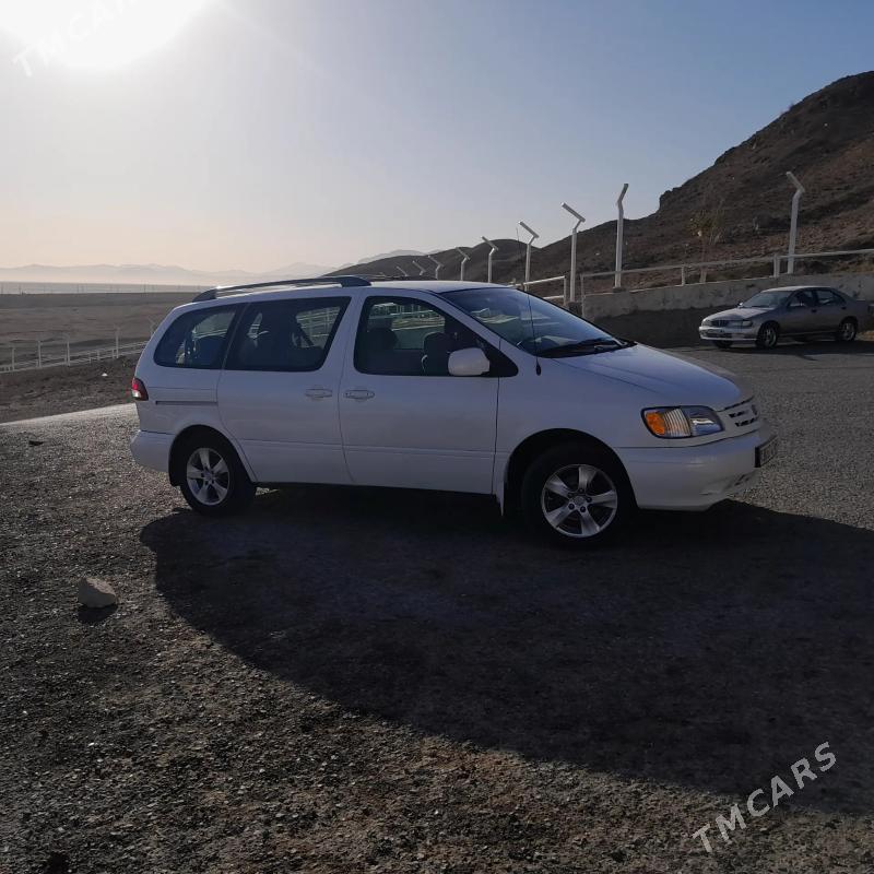Toyota Sienna 2002 - 150 000 TMT - Теджен - img 7