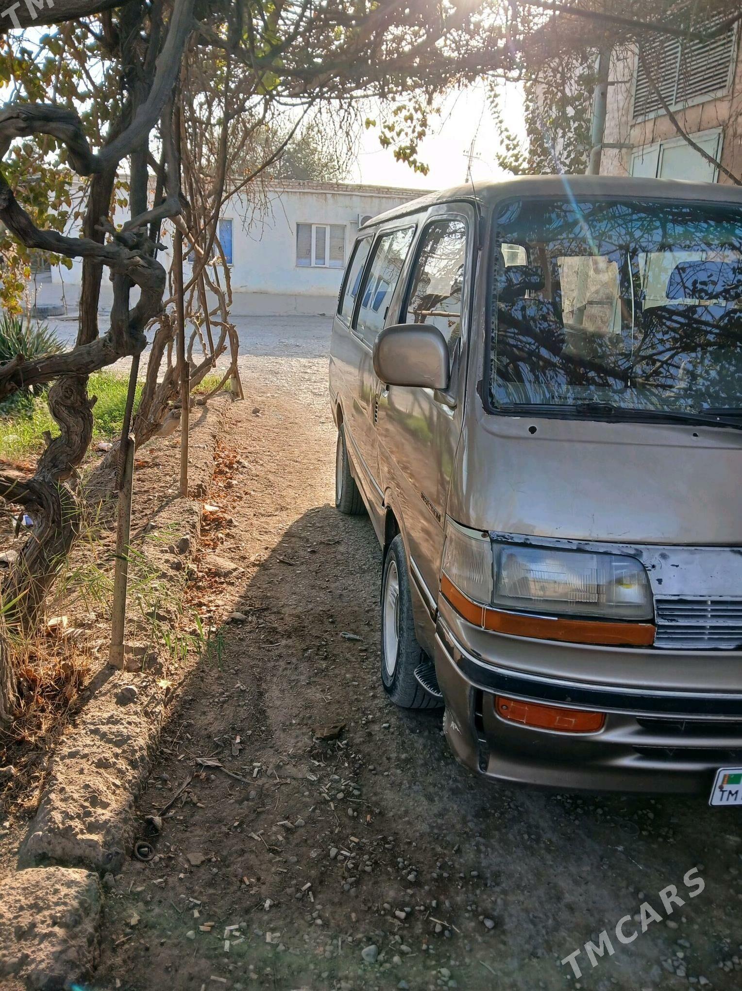 Toyota Camry 1990 - 40 000 TMT - Мары - img 3