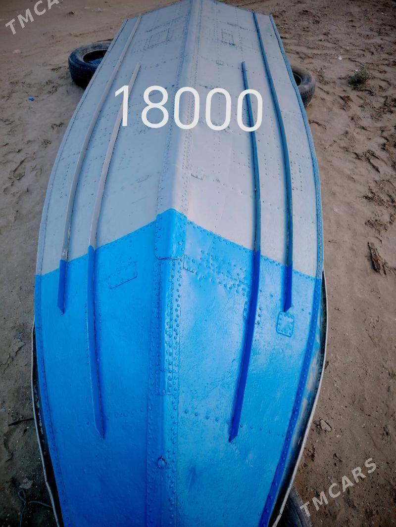 Lodka oka Лодка ока - Hazar - img 5