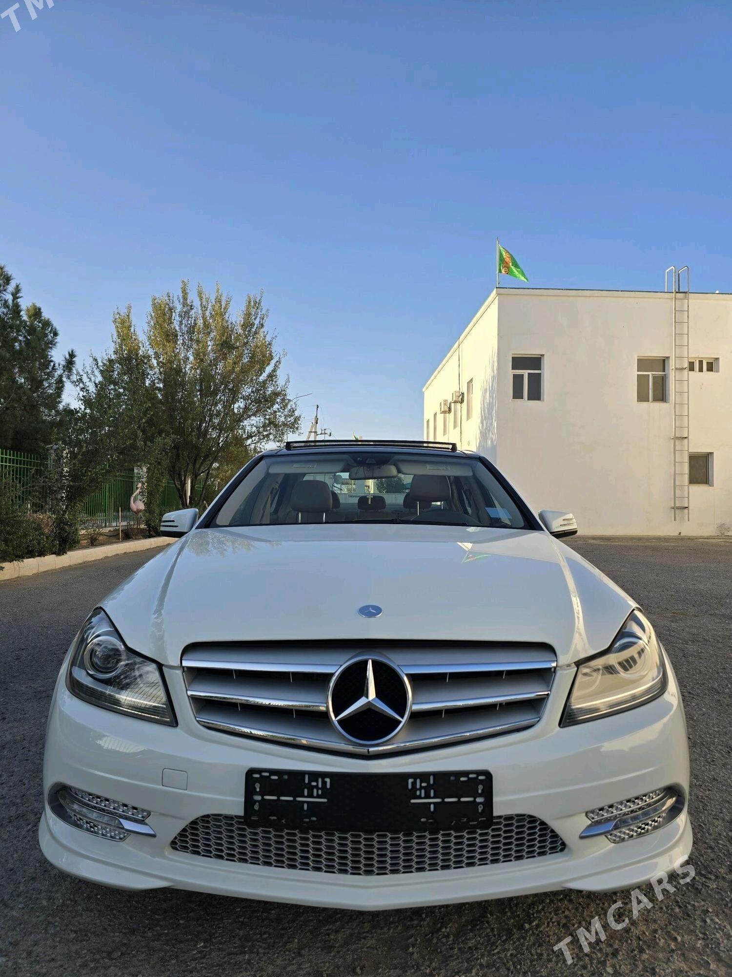 Mercedes-Benz C350 2012 - 234 000 TMT - Aşgabat - img 1