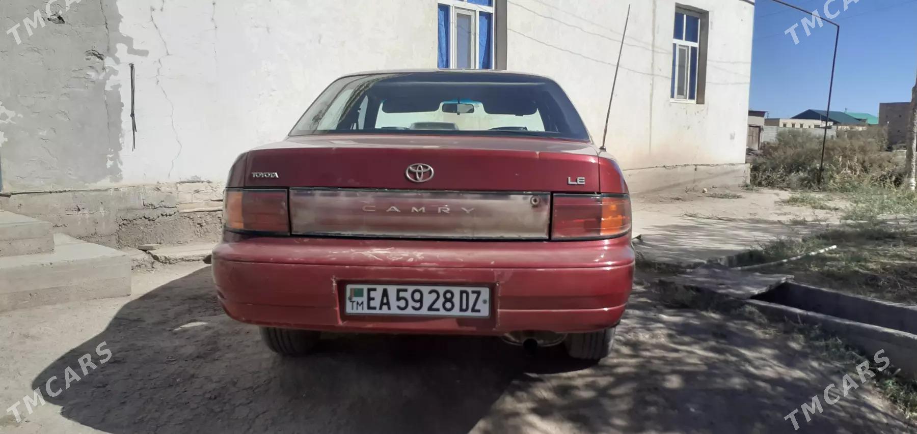 Toyota Camry 1994 - 93 000 TMT - Köneürgenç - img 1