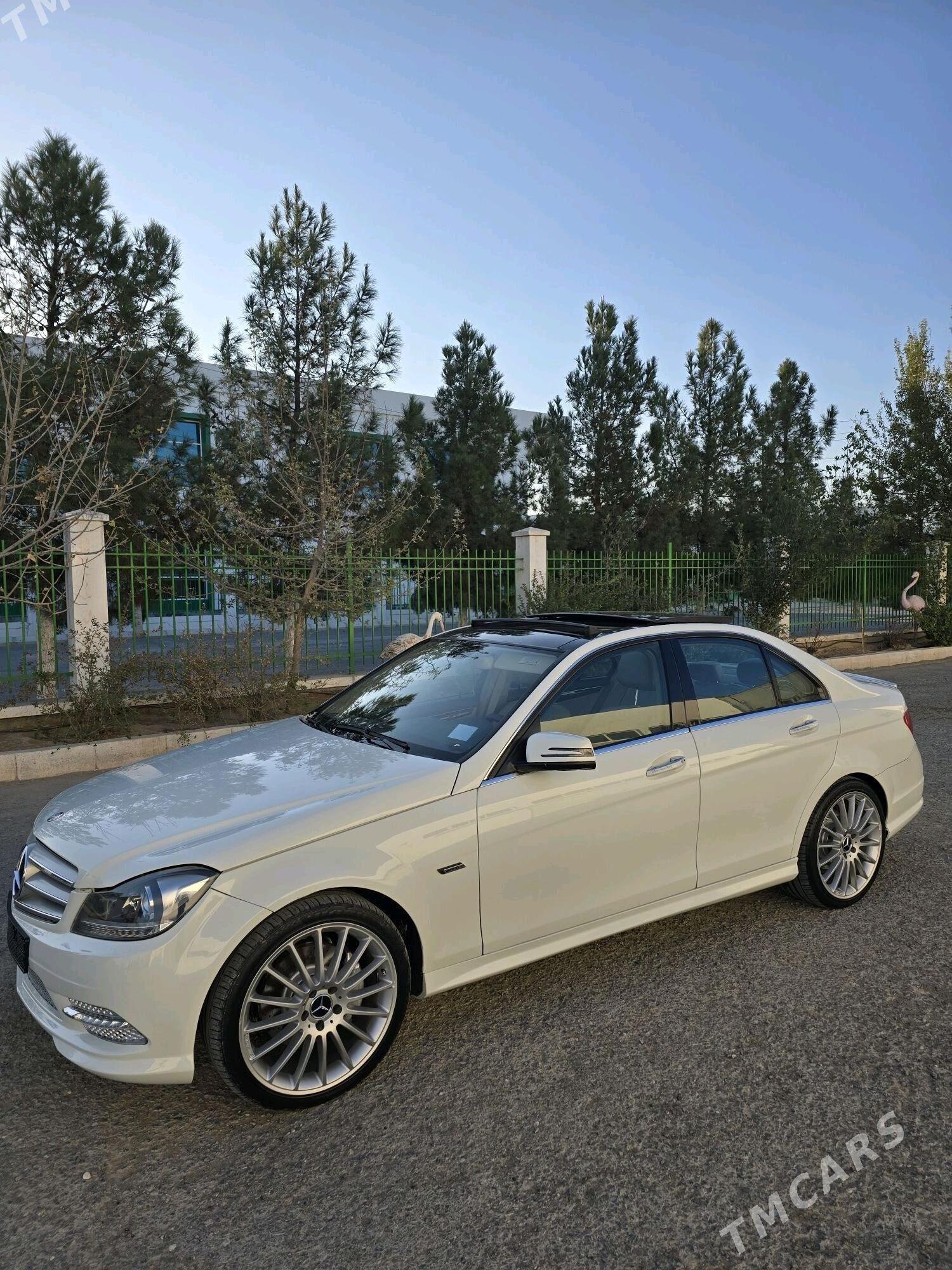 Mercedes-Benz C350 2012 - 234 000 TMT - Aşgabat - img 10