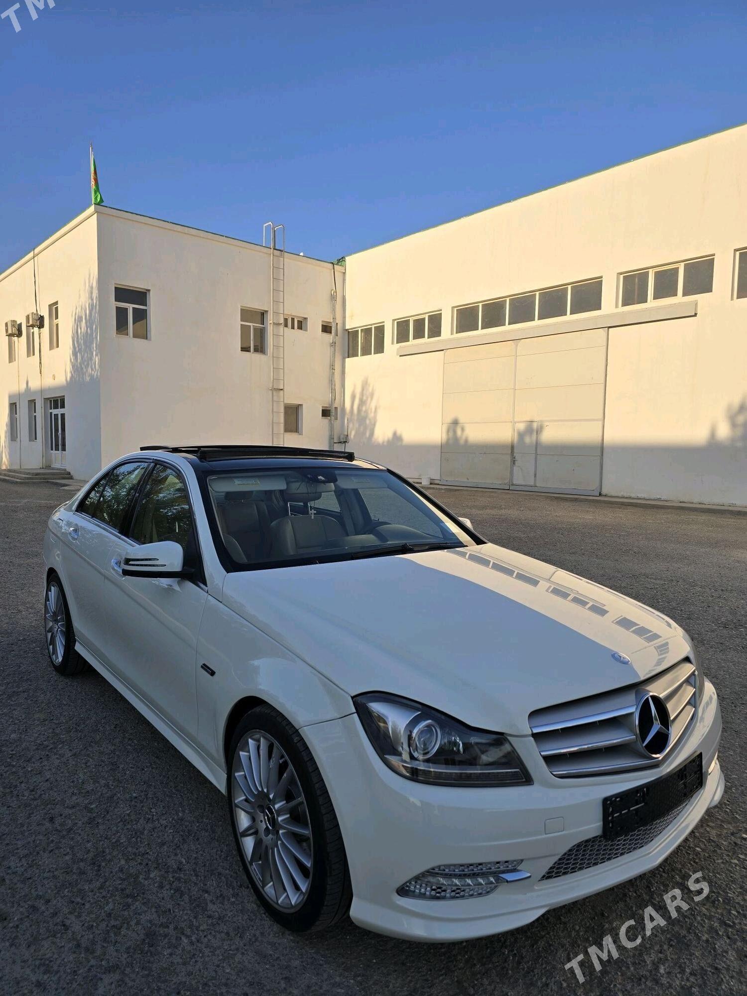Mercedes-Benz C350 2012 - 234 000 TMT - Aşgabat - img 5
