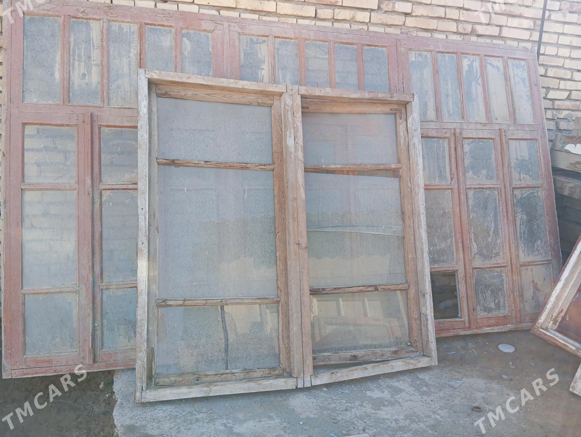 Ayna esik we corni pataloktaht - Çärjew - img 3