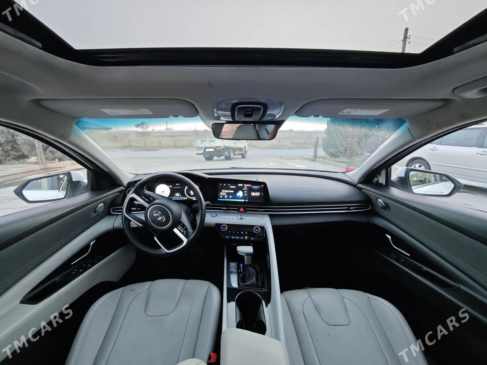 Hyundai Elantra 2022 - 265 000 TMT - Ашхабад - img 6