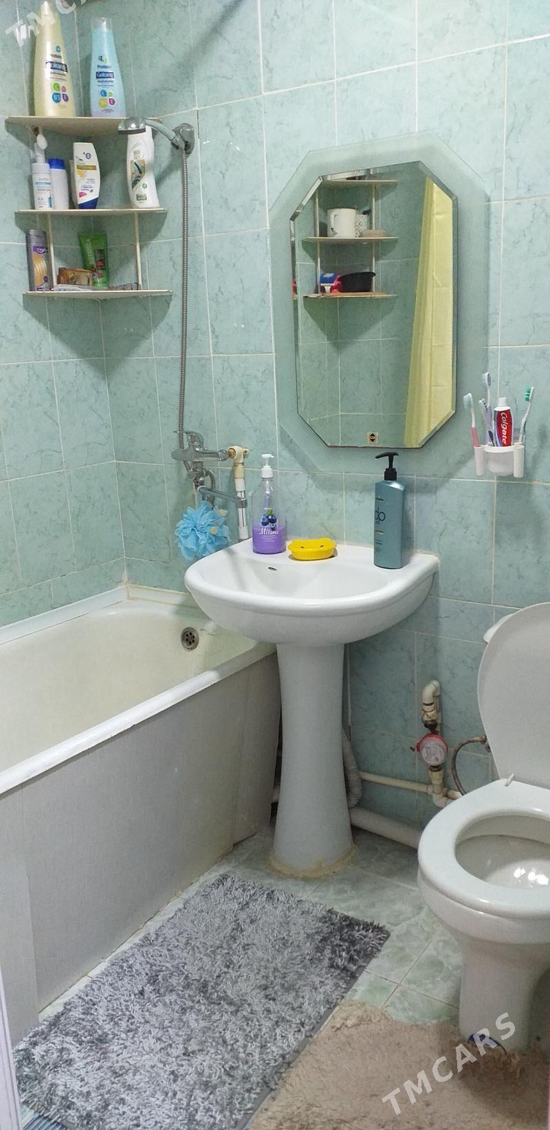 гостинка 42кв.м.6мкр. - 6 мкр - img 9