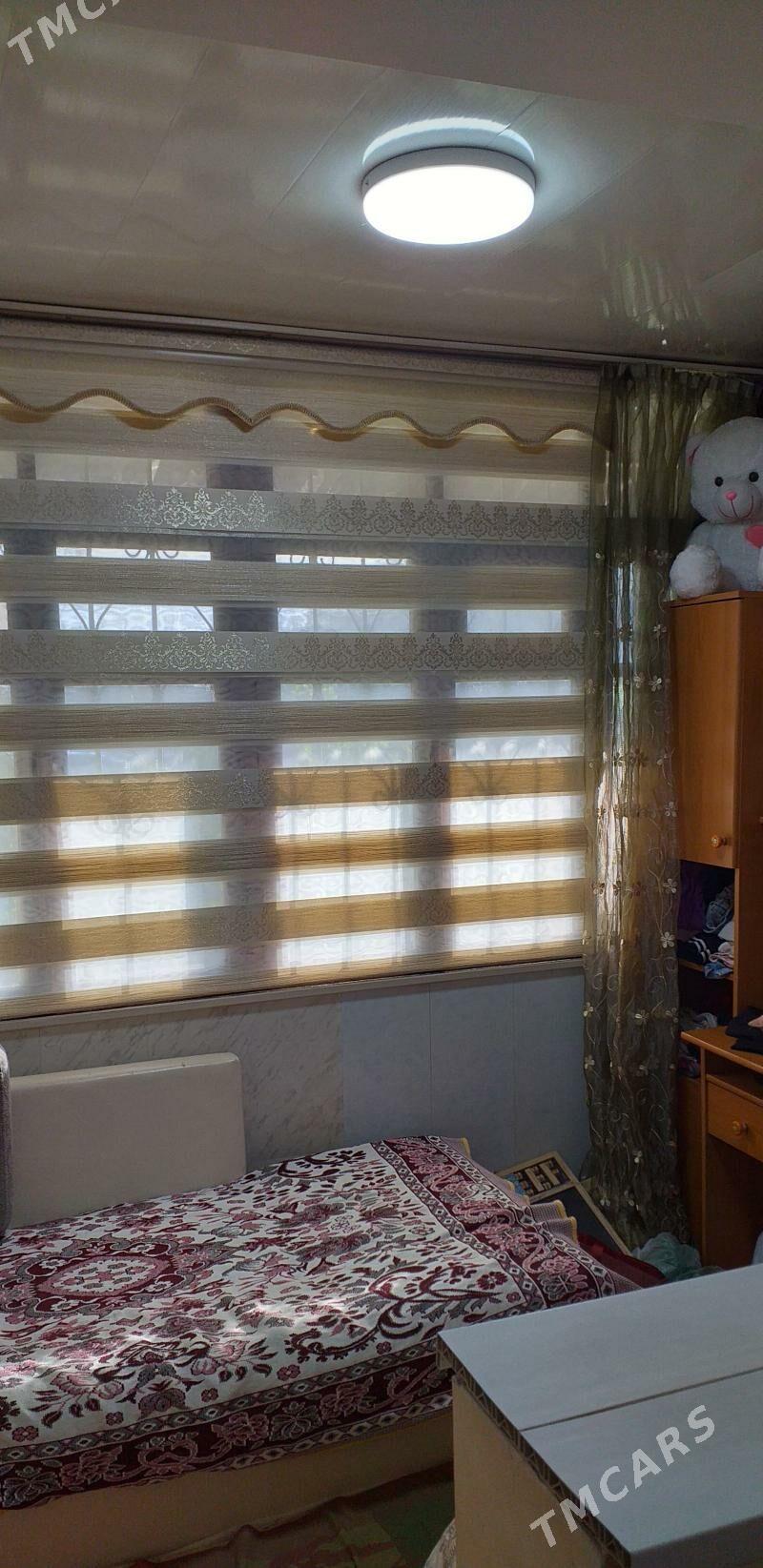 гостинка 42кв.м.6мкр. - 6 мкр - img 4