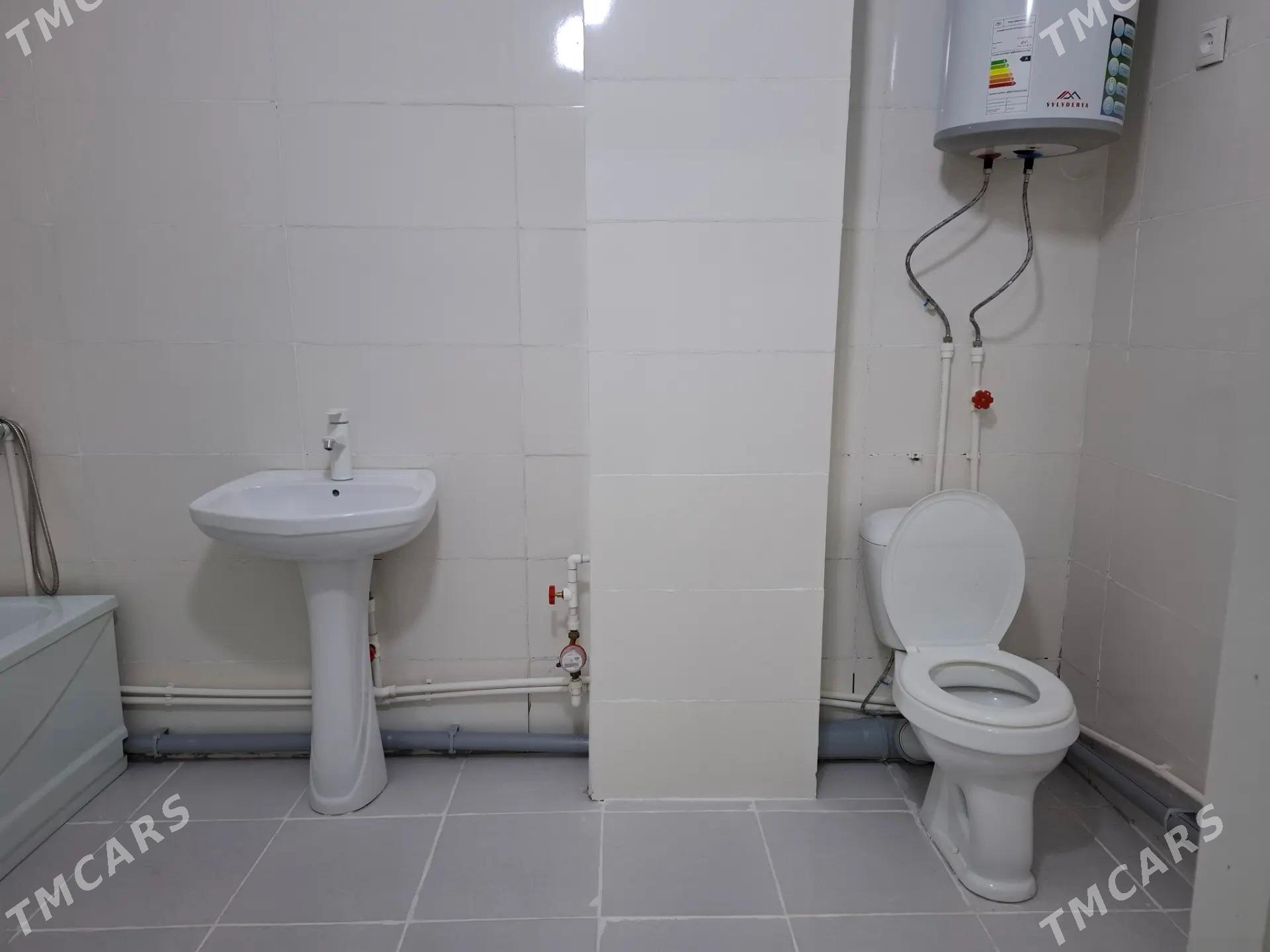 4 комнат 2 этаж 40 дом - Туркменабат - img 8