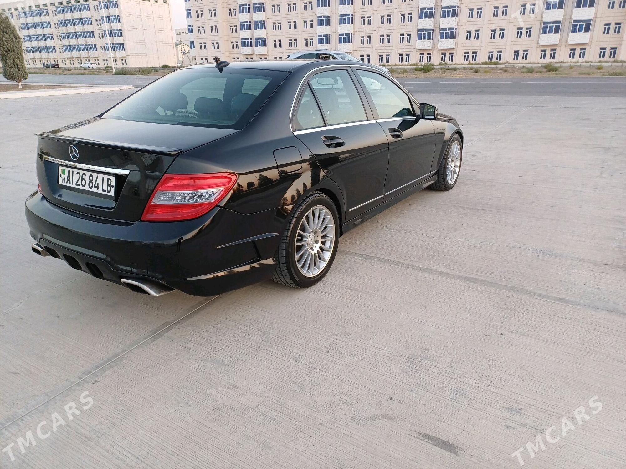 Mercedes-Benz C300 2010 - 150 000 TMT - Туркменабат - img 4