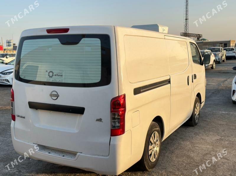 Nissan Urvan 2023 - 340 000 TMT - Мары - img 4