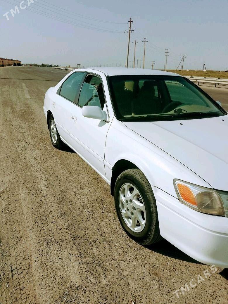 Toyota Camry 2001 - 140 000 TMT - Kaka - img 1