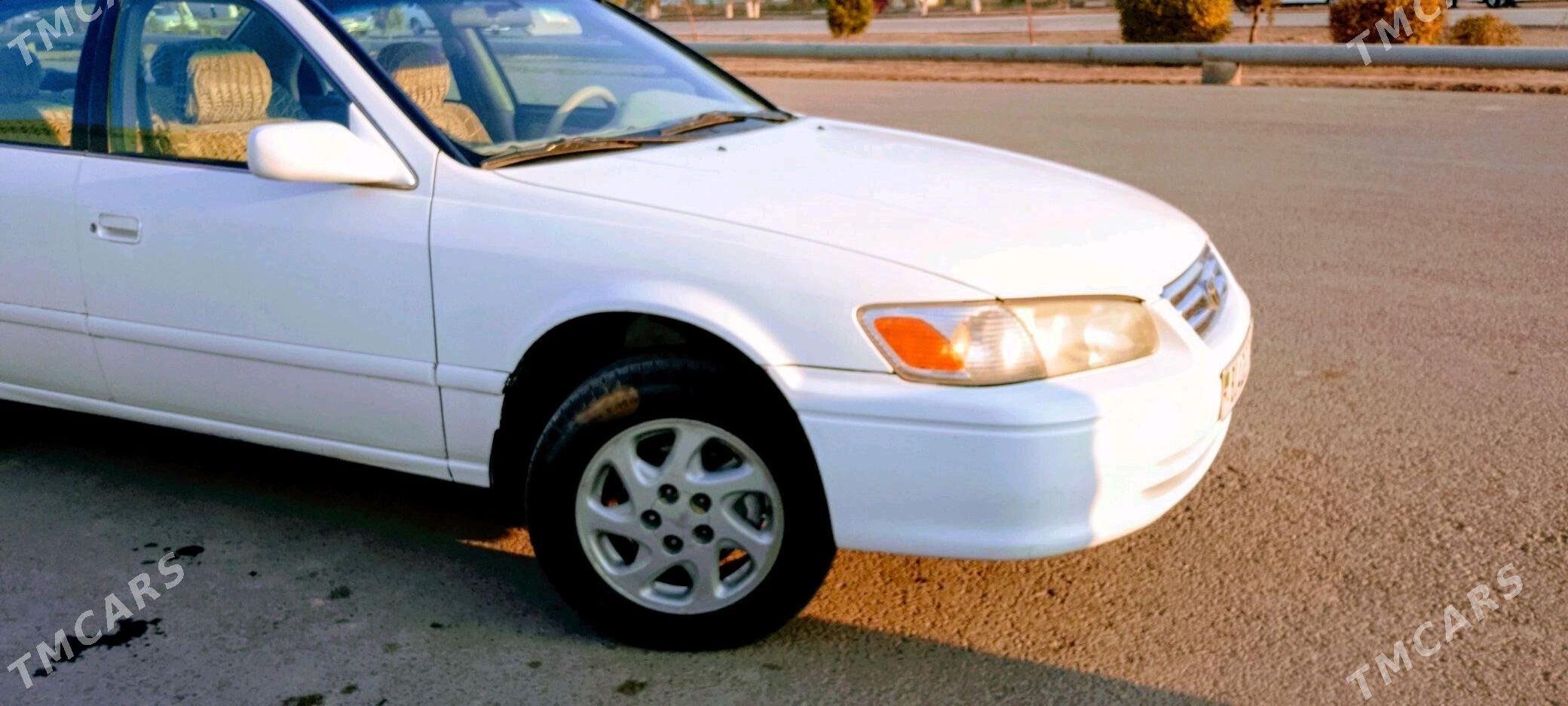 Toyota Camry 2001 - 140 000 TMT - Kaka - img 3