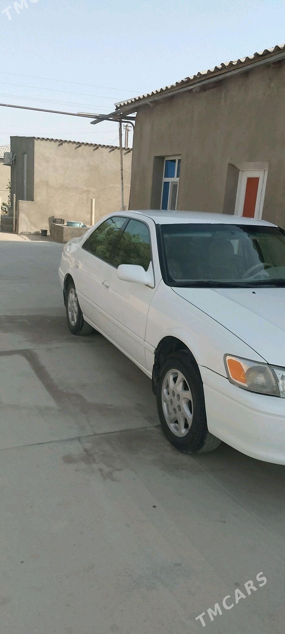 Toyota Camry 2001 - 140 000 TMT - Kaka - img 5