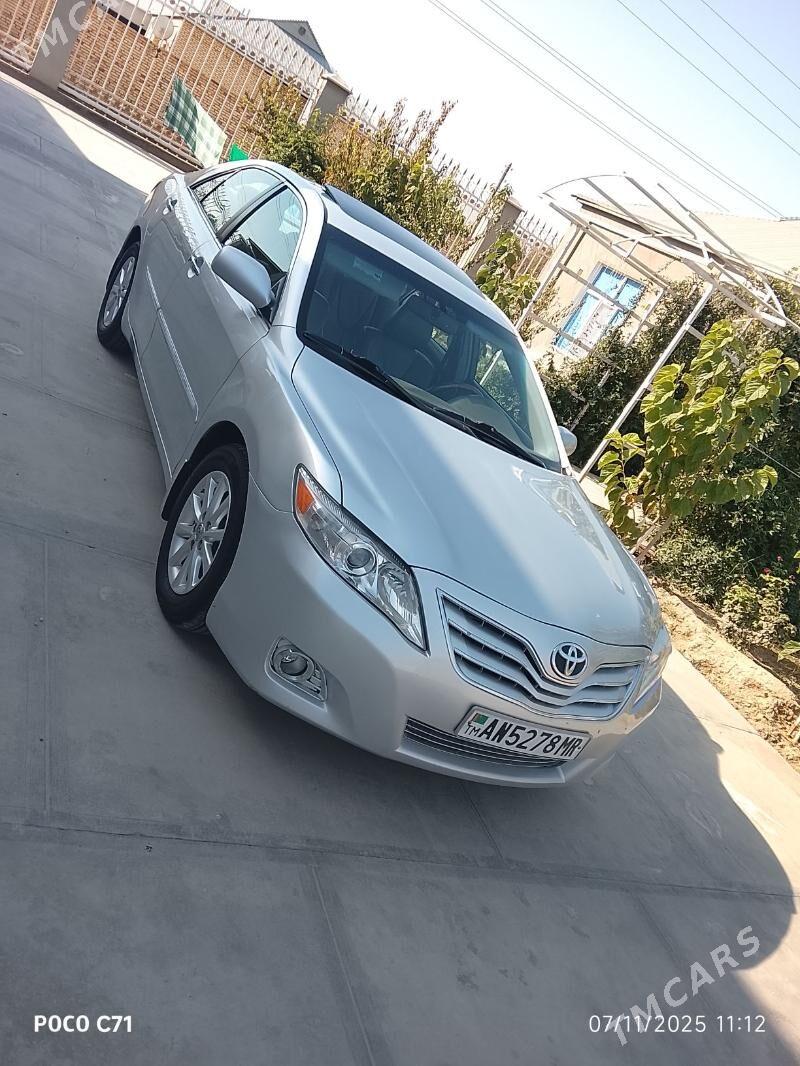 Toyota Camry 2011 - 250 000 TMT - Мары - img 2