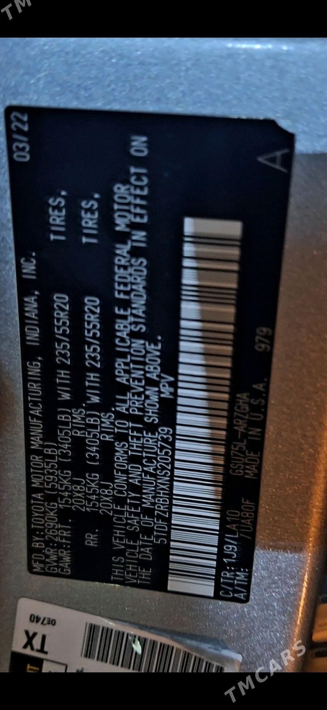 Toyota Highlander 2022 - 700 000 TMT - Baýramaly - img 4