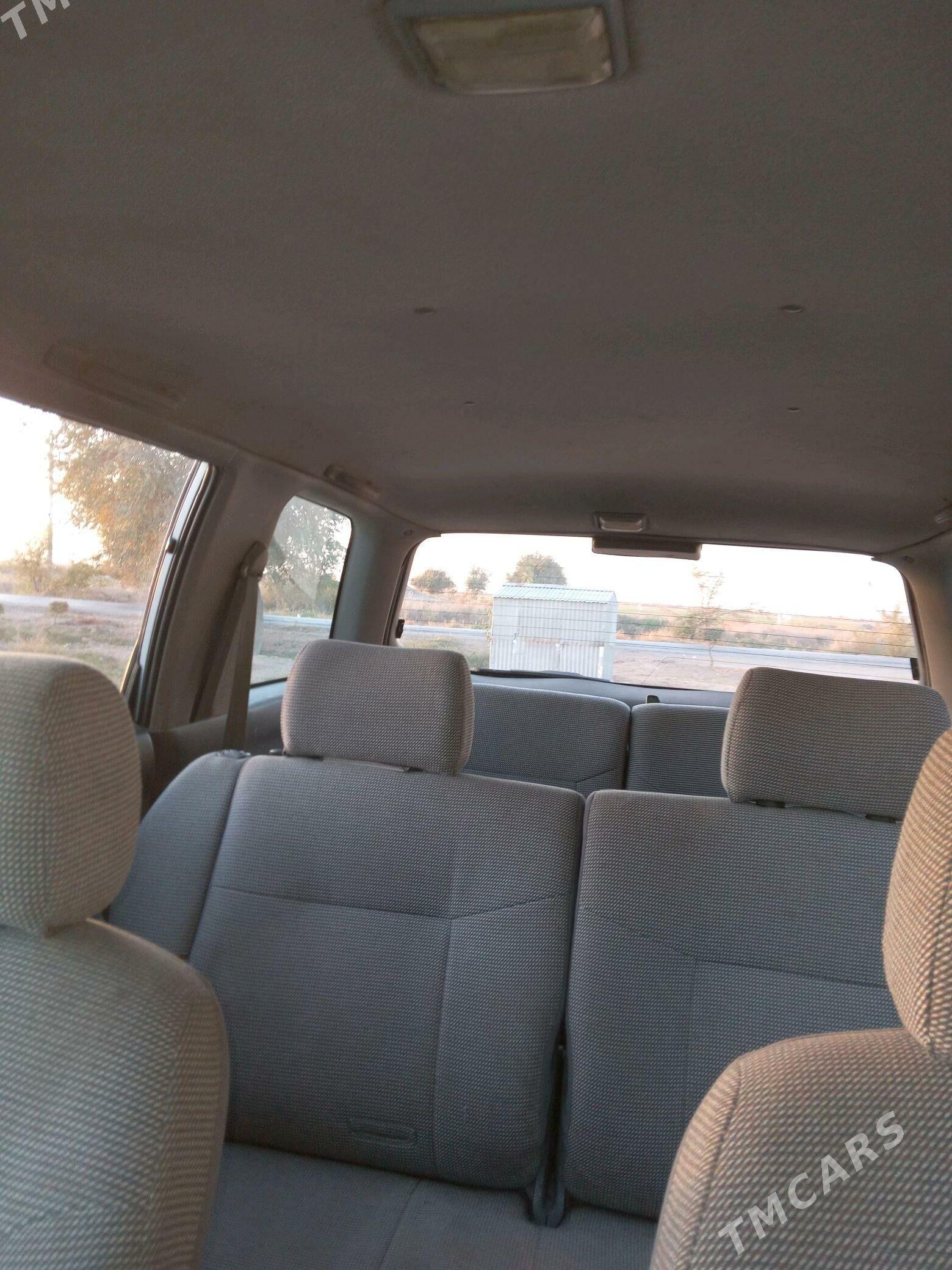 Mitsubishi Chariot 1998 - 37 000 TMT - Sakarçäge - img 5