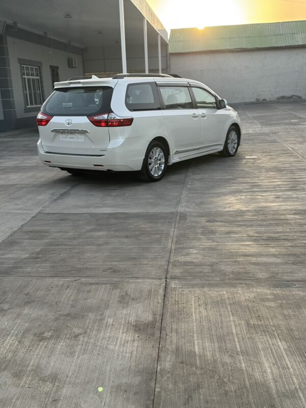 Toyota Sienna 2018 - 439 000 TMT - Ашхабад - img 3