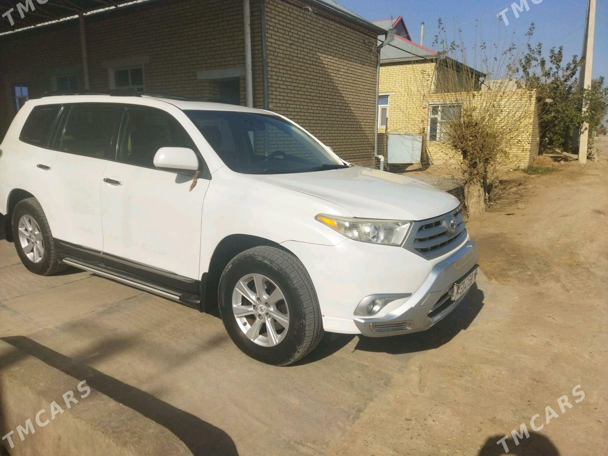 Toyota Highlander 2010 - 350 000 TMT - Baýramaly - img 3