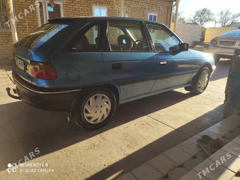 Opel Astra 1992 - 35 000 TMT - Мары - img 4