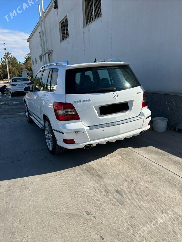 Mercedes-Benz GLK 350 2010 - 260 000 TMT - Aşgabat - img 3