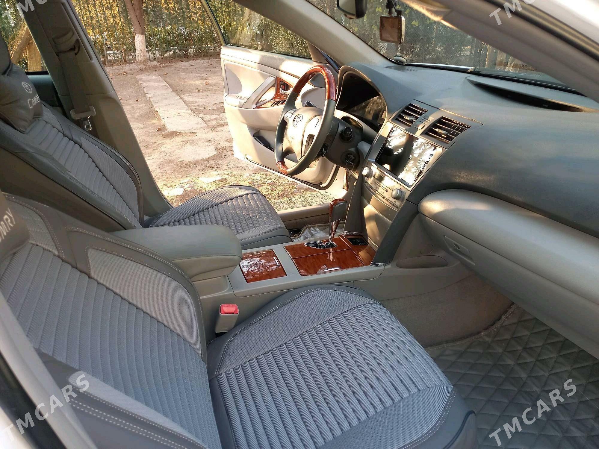 Toyota Camry 2010 - 197 000 TMT - Hitrowka - img 4