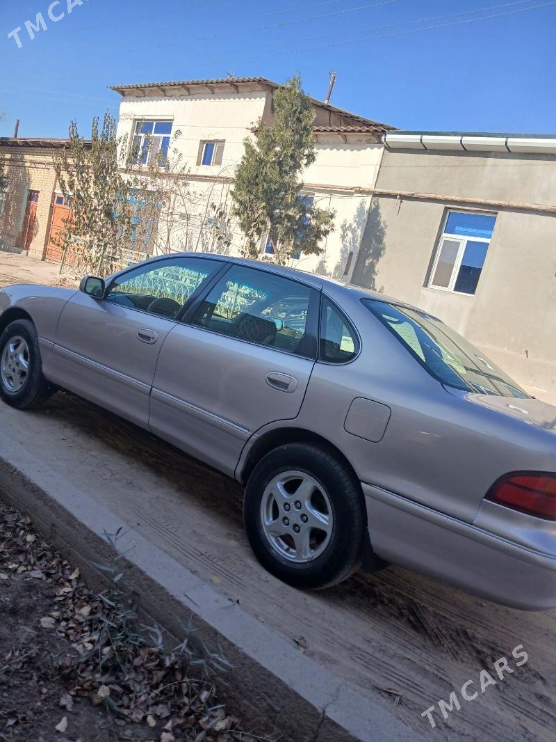 Toyota Avalon 1998 - 150 000 TMT - Дашогуз - img 3