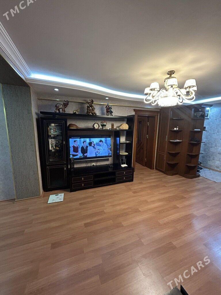 Центр 4 ком 2 этаж 72 м2 - Aşgabat - img 3