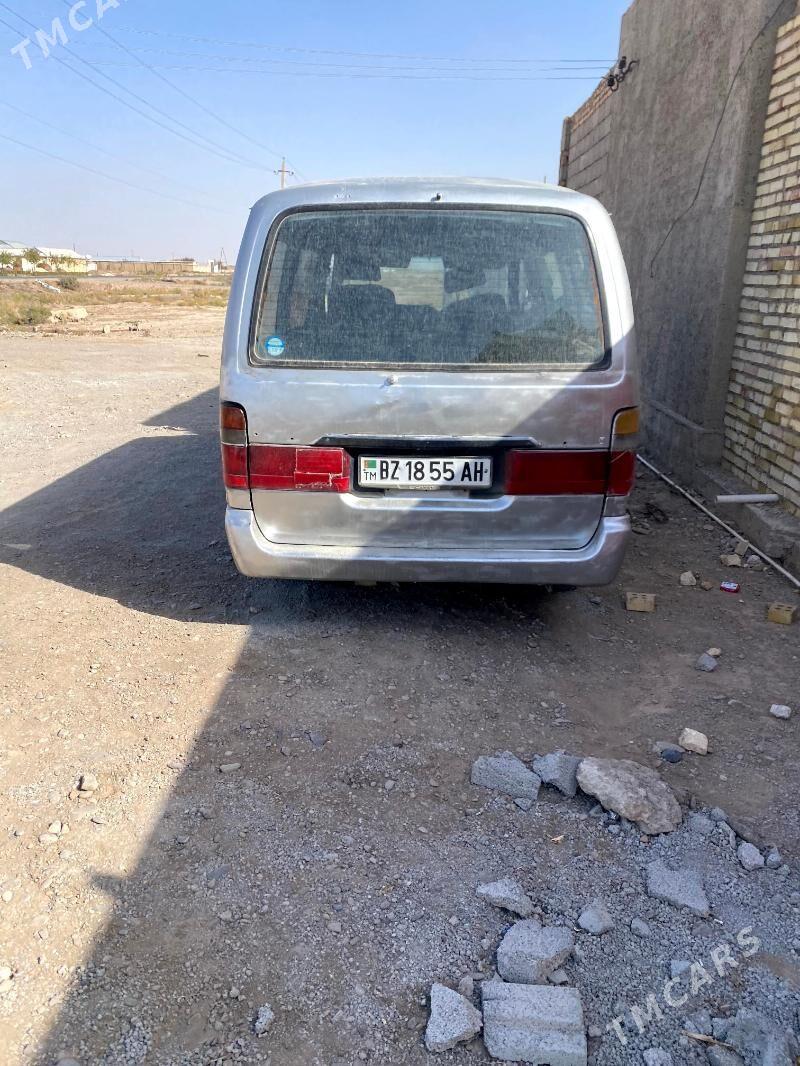 Toyota Hiace 1993 - 35 000 TMT - Серахс - img 2