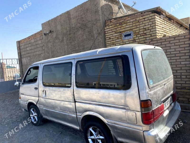 Toyota Hiace 1993 - 35 000 TMT - Серахс - img 4