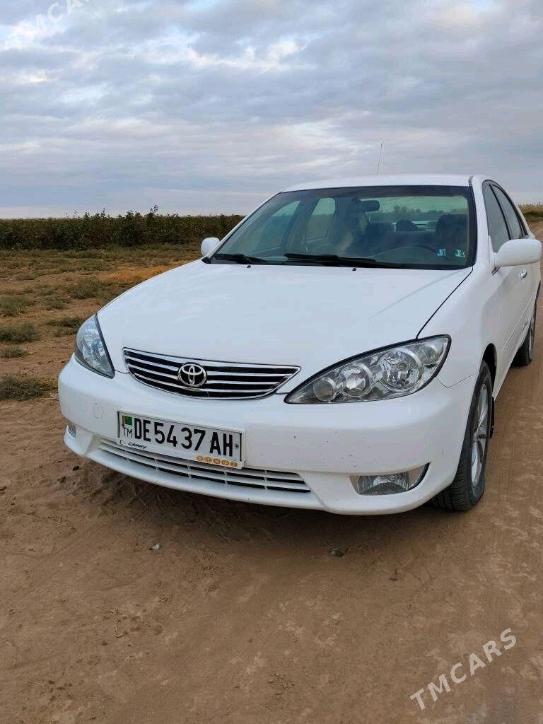 Toyota Camry 2003 - 180 000 TMT - Sarahs - img 1